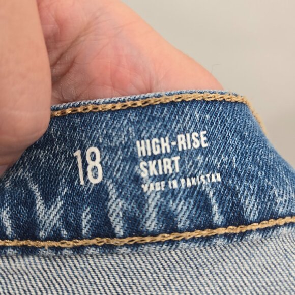 A.N.A A New Approach Blue Jean High-Rise Distressed Raw Edge Mini Skirt 18 - Picture 7 of 8